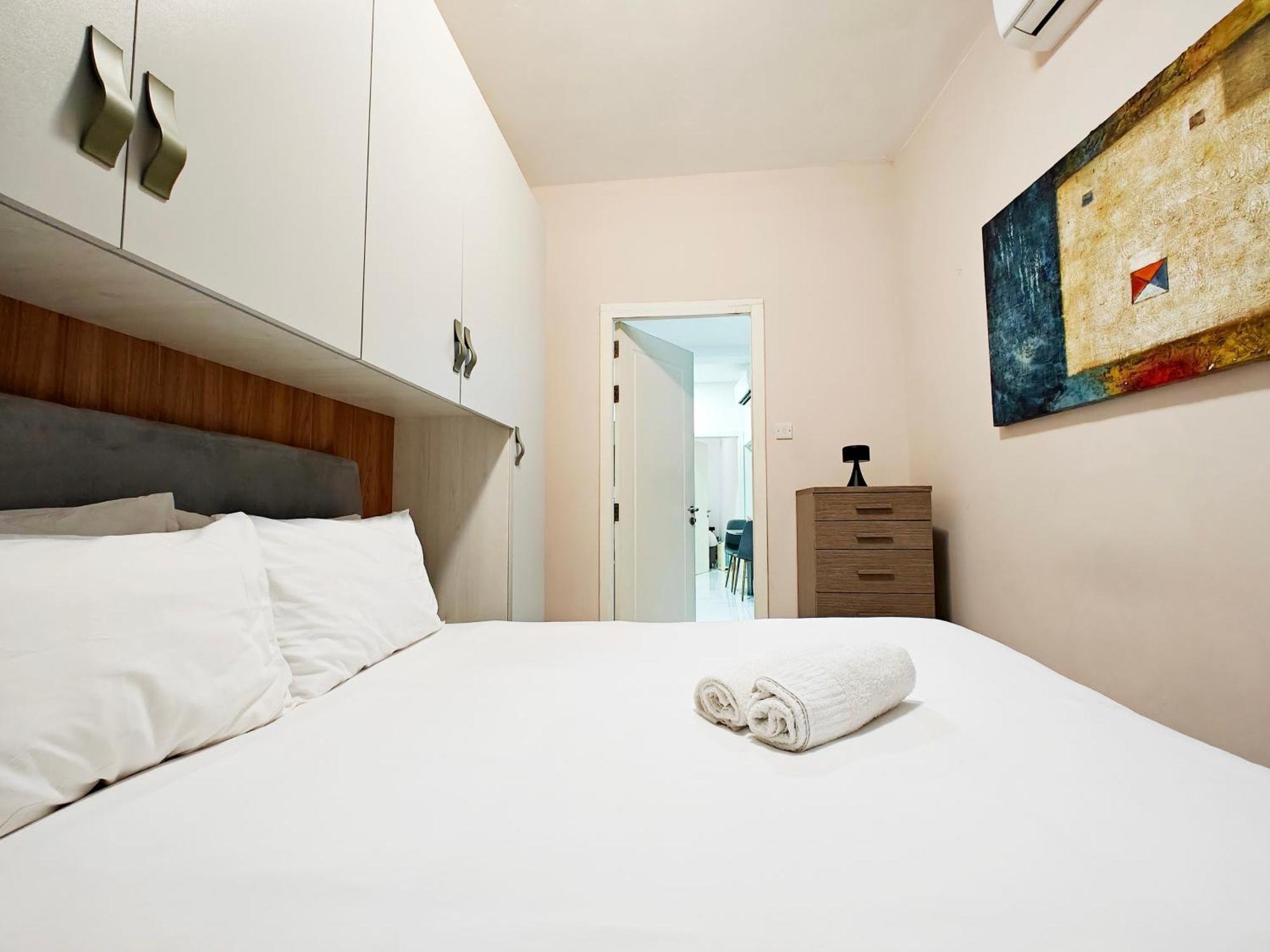 Happiness Apartment Qormi Exterior photo